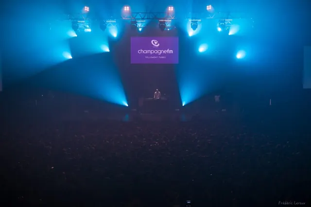 Concert Carrefour de Stars Champagne FM – Frédéric Leroux photographe