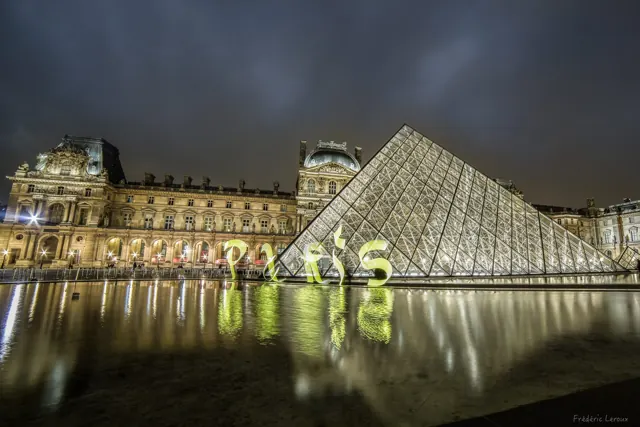 Light painting au Louvre – Frédéric Leroux photographe