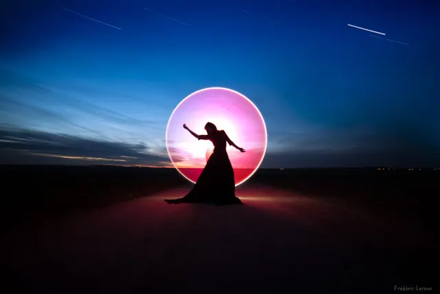 Light painting Pink Lady – Frédéric Leroux photographe