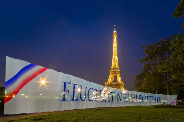 Light painting à la tour Eiffel, Paris – Frédéric Leroux photographe