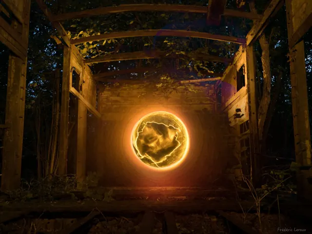 Light painting dans un wagon abandonné – Frédéric Leroux photographe