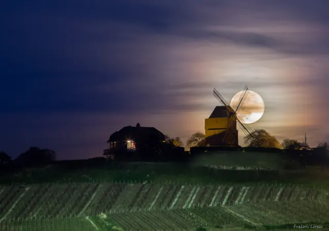 Pleine lune sur le moulin de Verzenay – Frédéric Leroux photographe